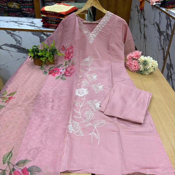 Roman set ( Kurti, Pant and Dupatta )- RS001