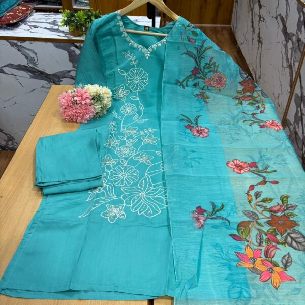 Roman set ( Kurti, Pant and Dupatta )- RS005
