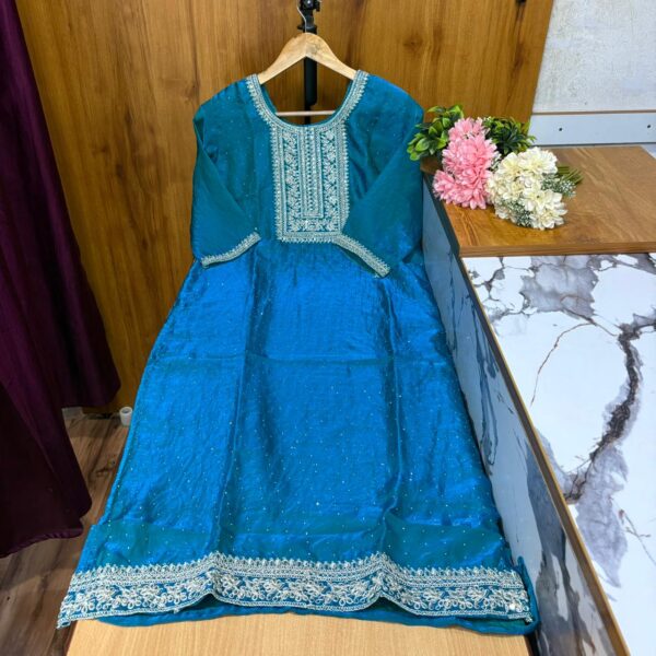 Ramar Blue - Glassy Roman Side Open Kurtis