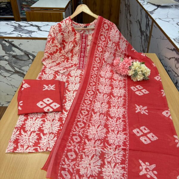 Coral Red Cotton Kurtis Set - SC002