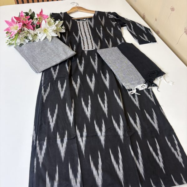 IKAT - Black set